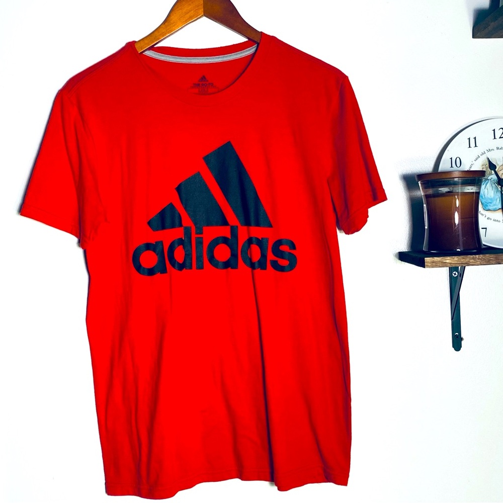 - Red Adidas Climalite the Go-To Performance Tee size M/M   Excellent cond…